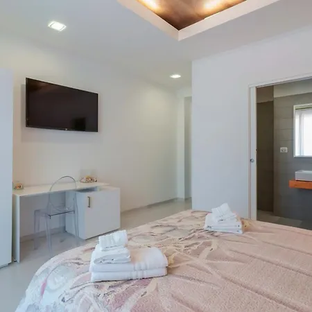 Petrarca Venti - Eja Sardinia 3*