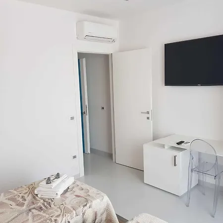 Petrarca Venti - Eja Sardinia Penzion 3*